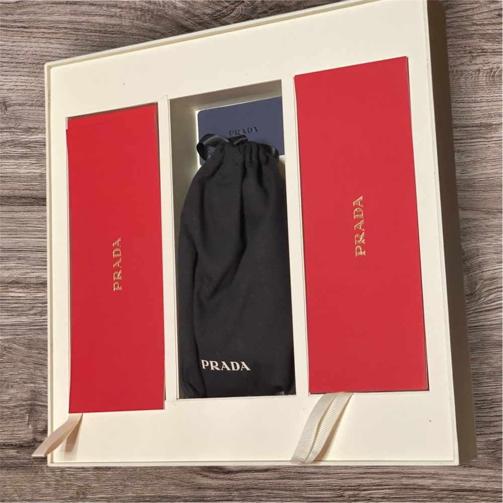 Prada limited Edition Tombola (Bingo) Game - Picture 5 of 8